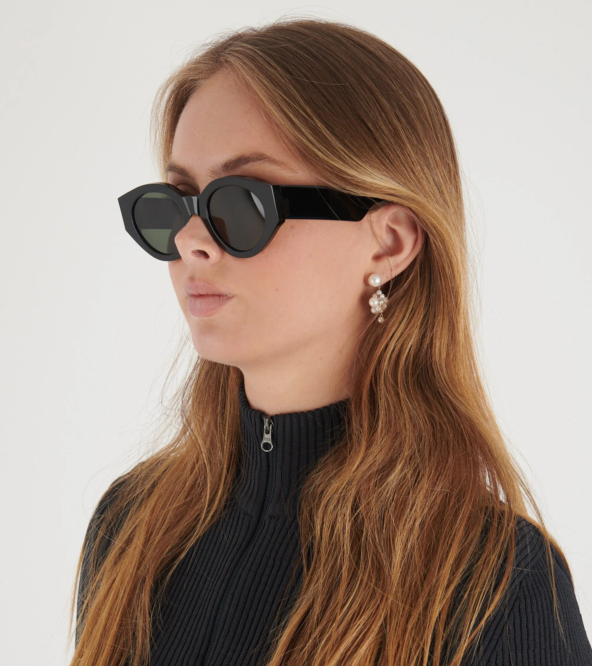 Polly Black Green Solid Lens