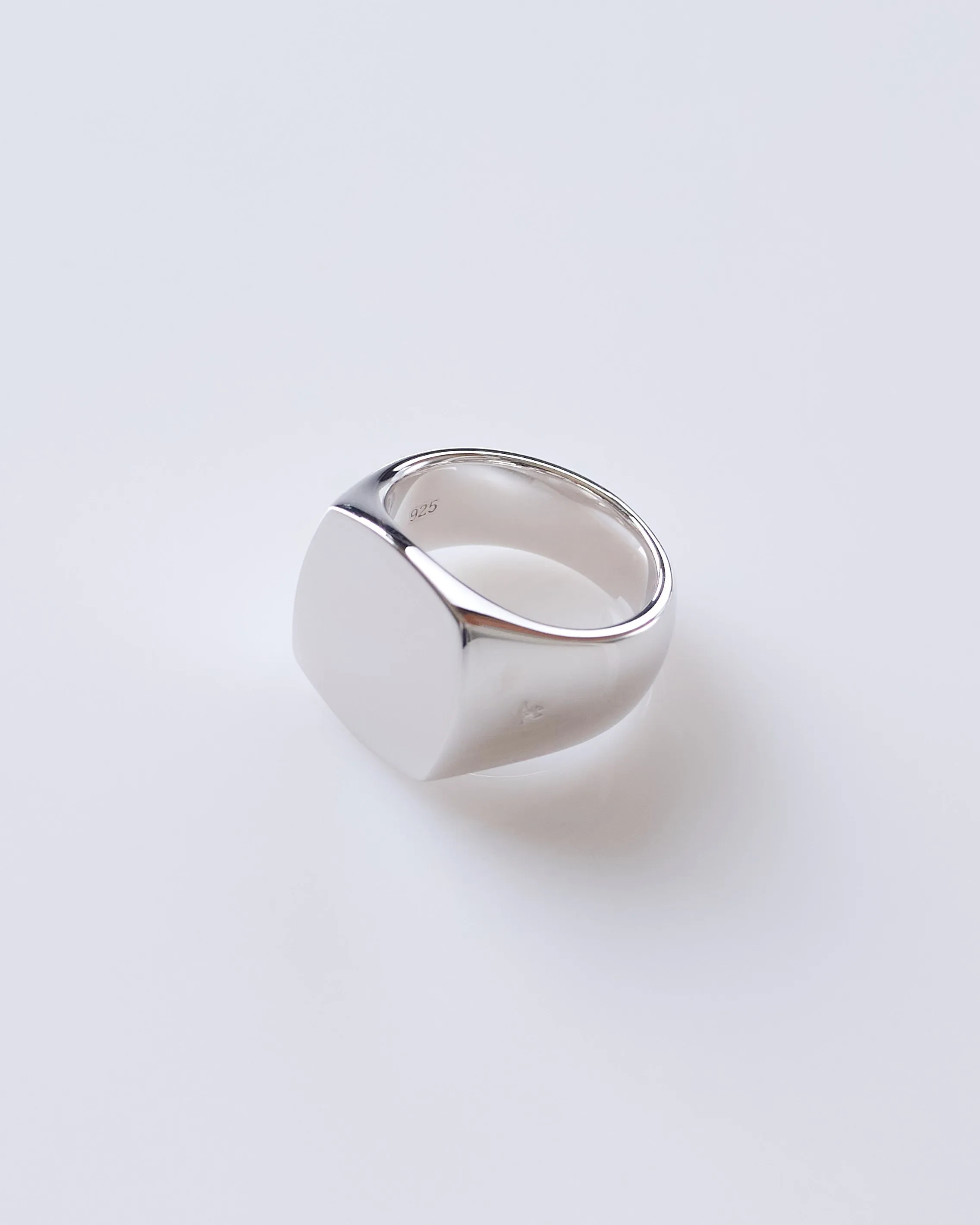 Tom Wood Cushion Ring (M) Polished Silver 925