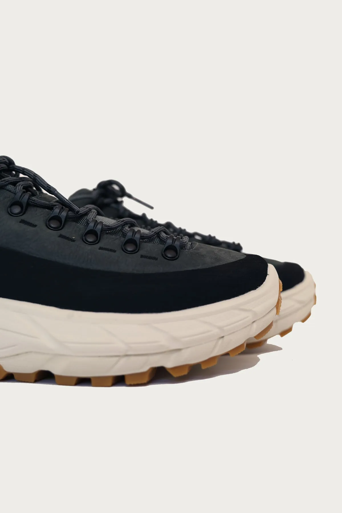 U Tor Summit - Outer Orbit/Black